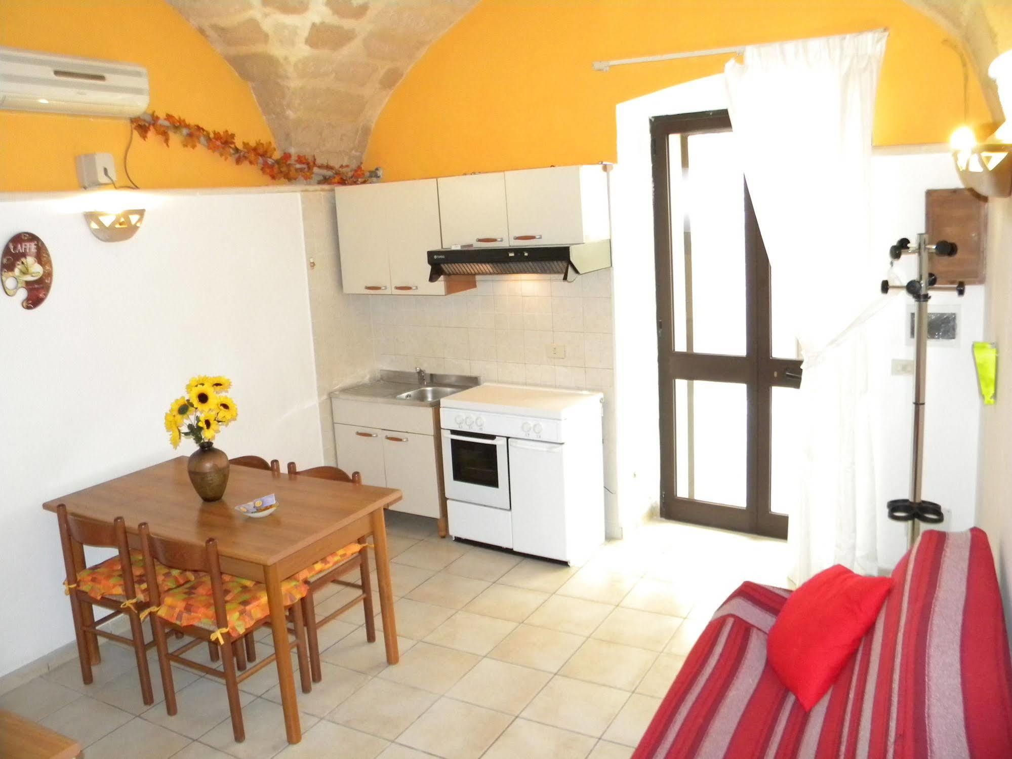 Hotel La Piazzetta Lecce Esterno foto