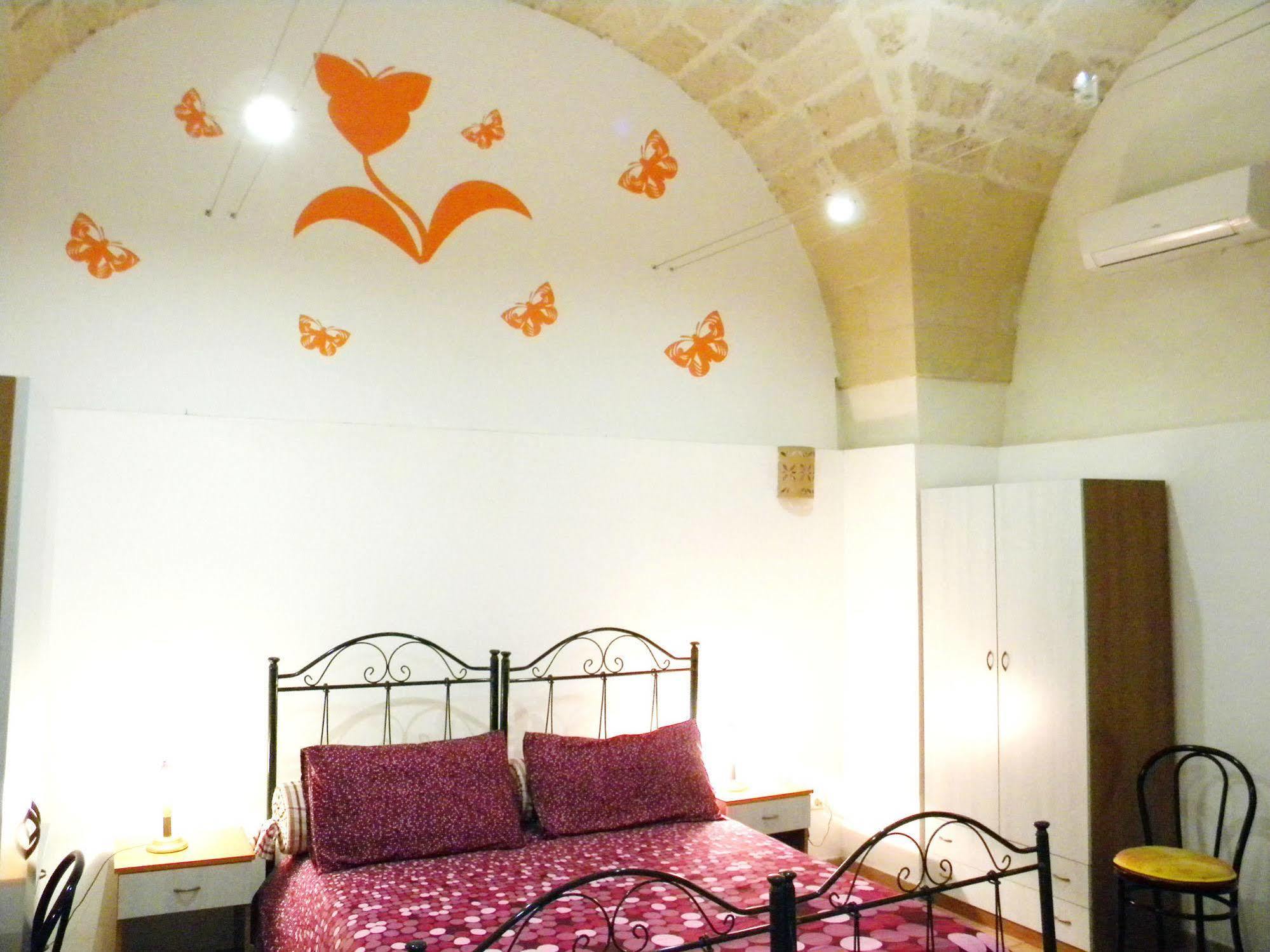 Hotel La Piazzetta Lecce Esterno foto