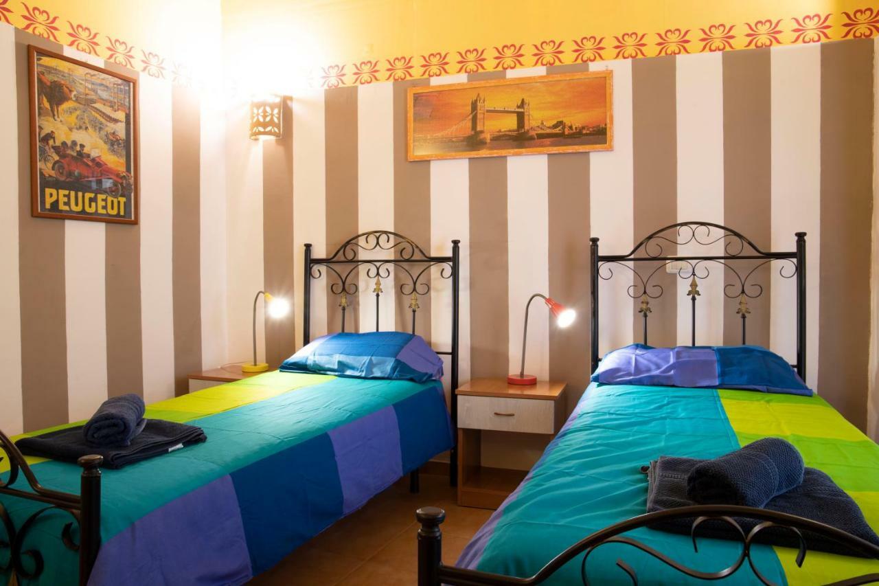 Hotel La Piazzetta Lecce Esterno foto