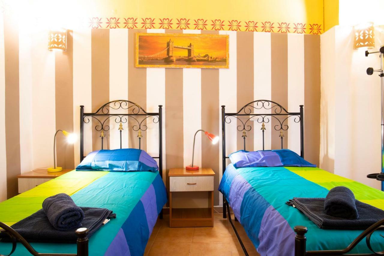 Hotel La Piazzetta Lecce Esterno foto